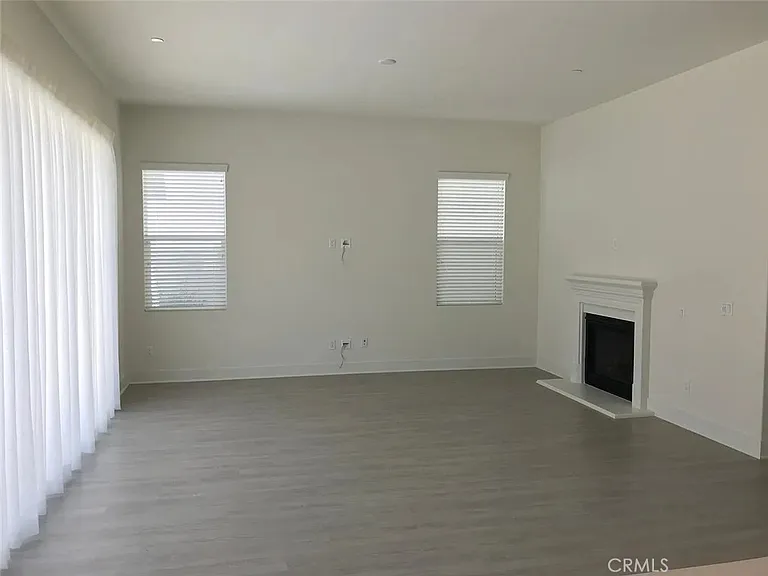 15882 Kingston Rd — Photo 4