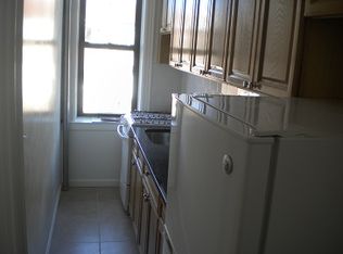 28-04 33rd Ave #2A, Astoria, NY 11106