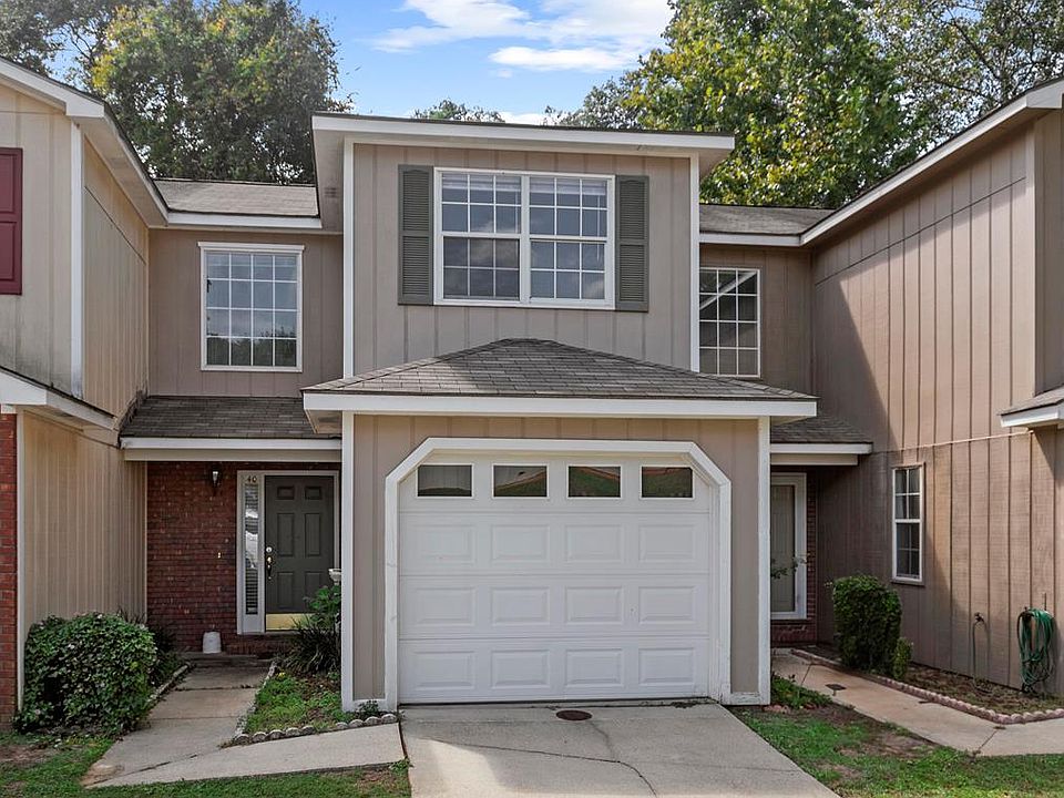 1st image of 40 Woodfield Pl