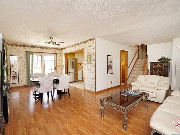4th image of 4007 Greatus Dr