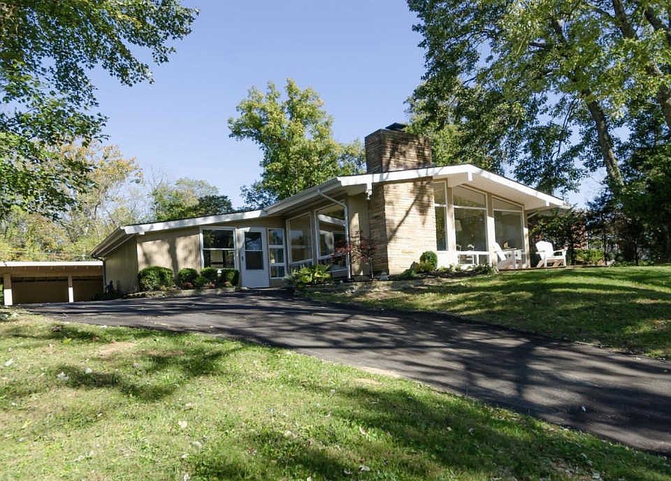 1st image of 5836 Forestway Ln