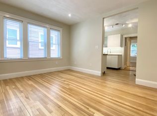 28 Beecher St APT 1, Boston, MA 02130