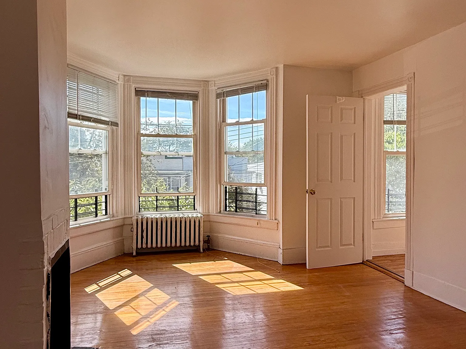 2 bed, 720 sqft, $2,650 — Photo 1