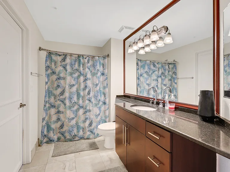 230 E Flamingo Rd #435 — Photo 10