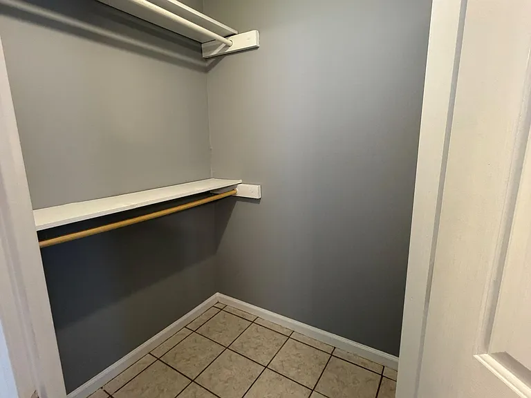 2510 Jones Blvd — Photo 7