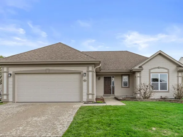 226 Reeds DRIVE, West Bend, WI 53095