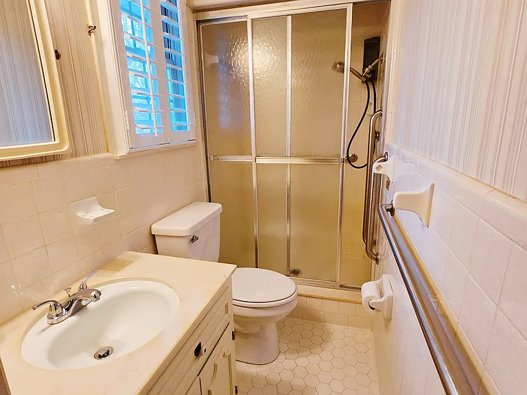 637 Hidden Acres Dr — Photo 10