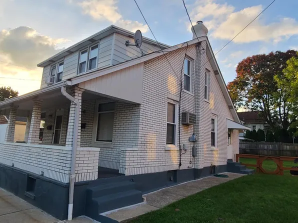 677 Ridge St, Emmaus, PA 18049