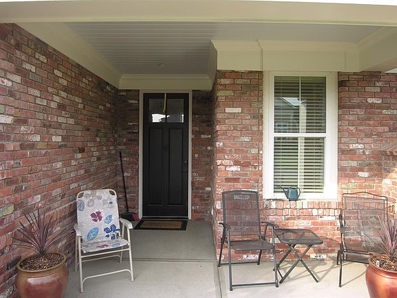 4th image of 113 Brannon Gardens Dr