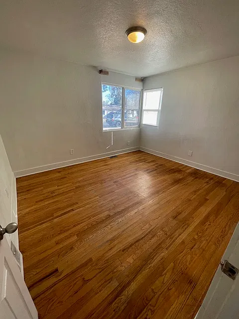 621 S Simms St — Photo 4