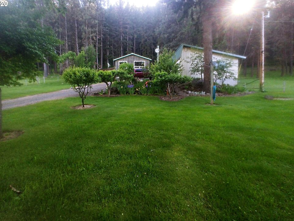 1st image of 75954 Mahanna Ln