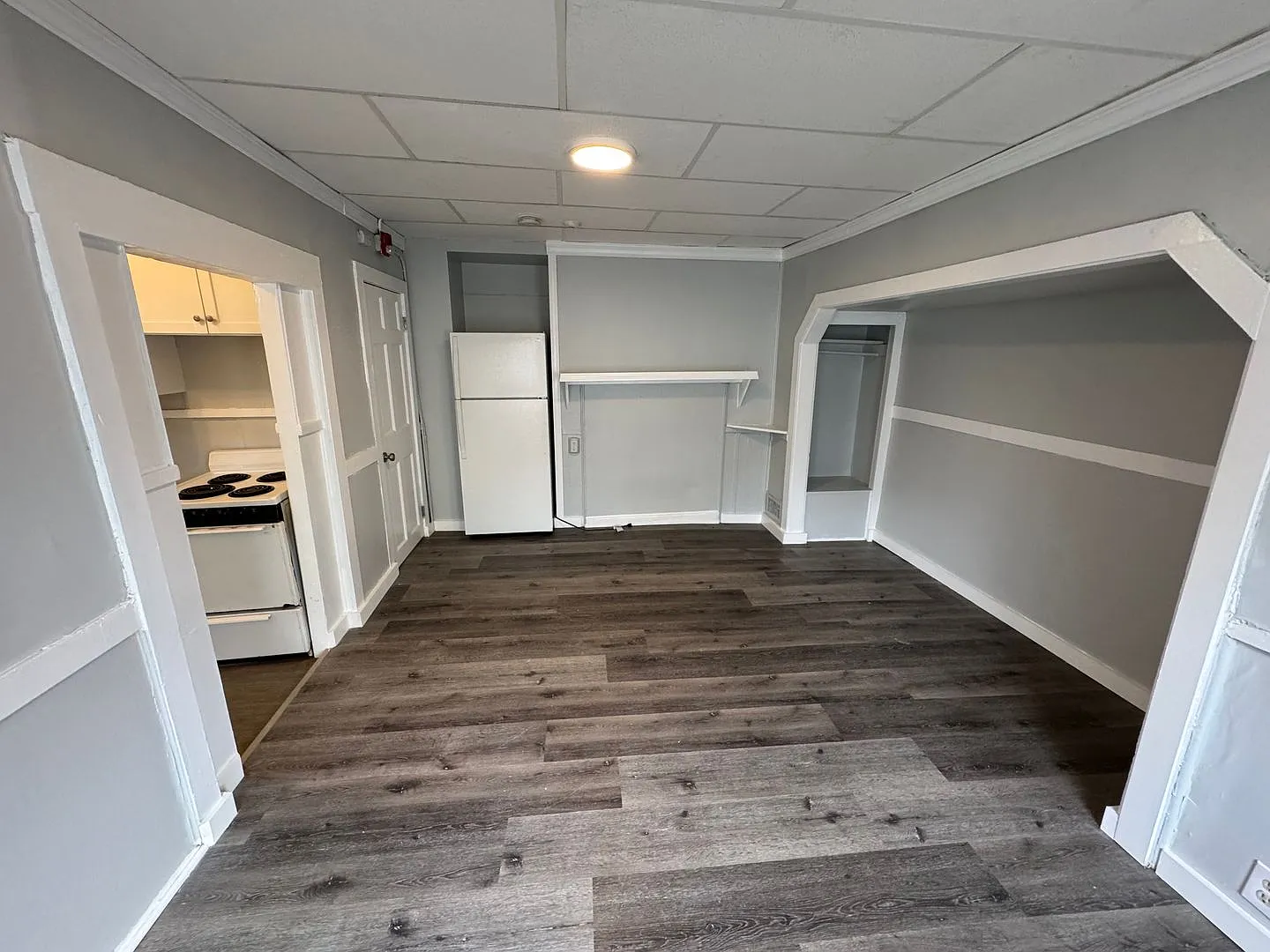 Heat Included! Newly Renovated Studio Apartment - Haverhill — Photo 3