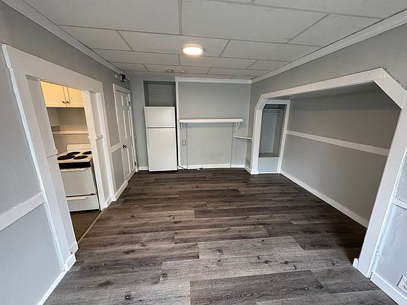 3rd image of 103 Portland St #3