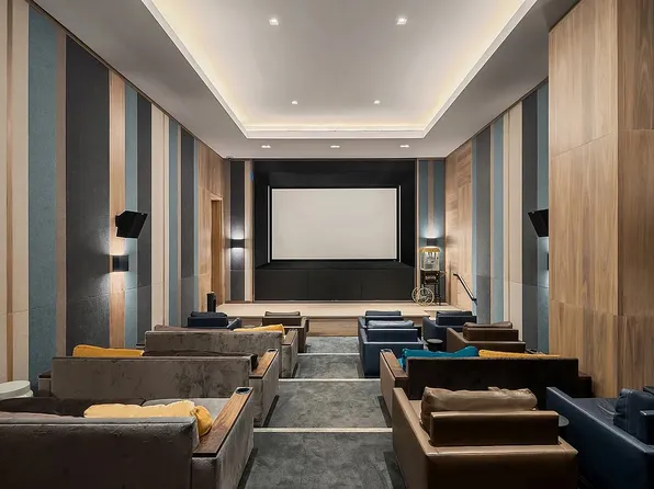 138 Willoughby Street image 14 of 19