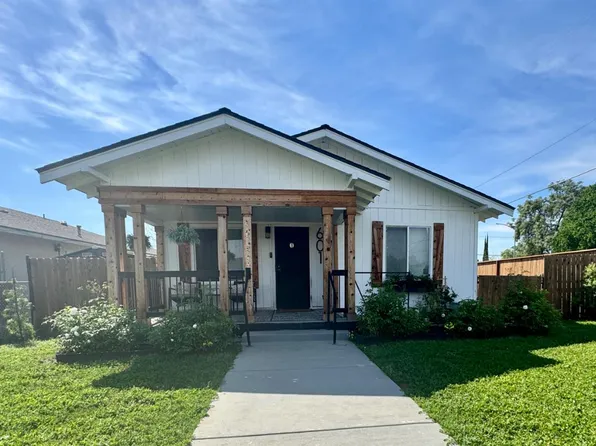 601 I St, Sanger, CA 93657