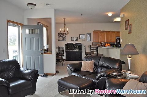 2nd image of 355 Frederick Cir