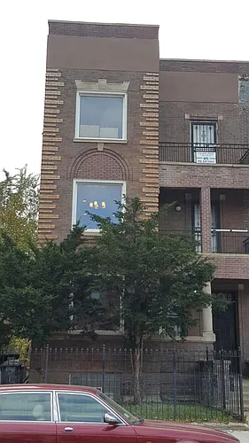 4342 S Lake Park Ave #2 Photo 1