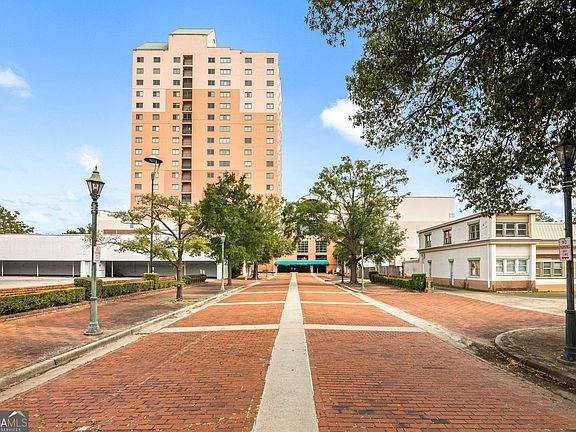 5th image of 1 7th St