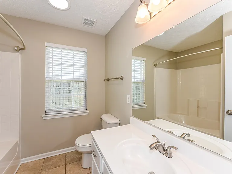 1241 Alandee St — Photo 10