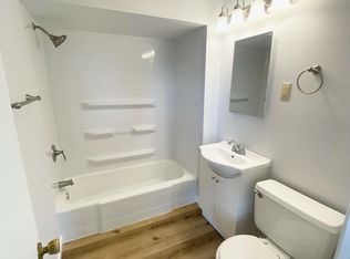 602 E Grove St #2A, Bloomington, IL