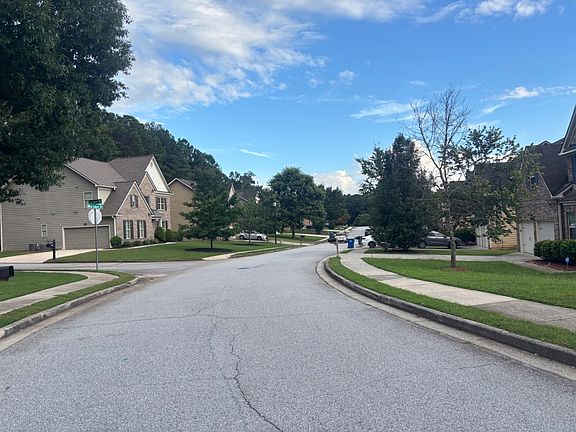 5th image of 3936 Margaux Dr