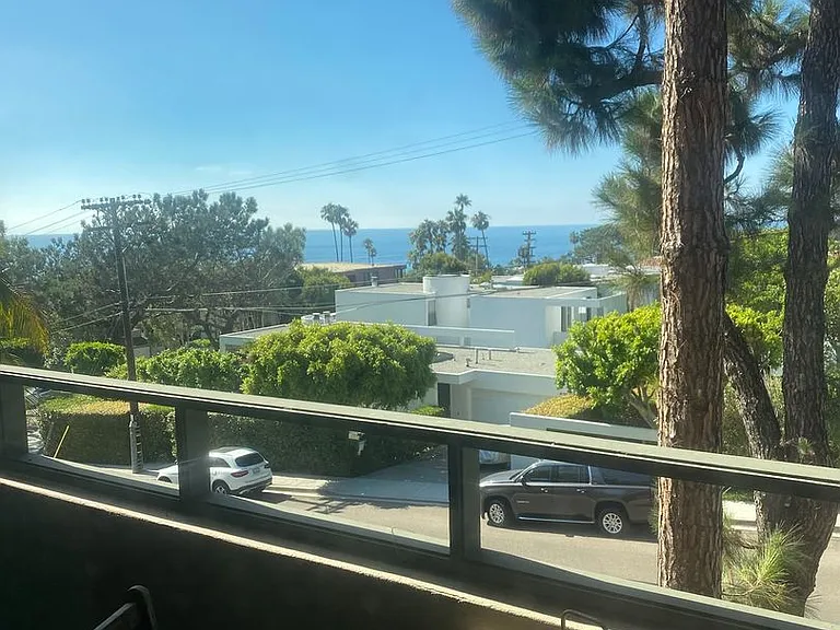 Los Arboles Apartments — Photo 49