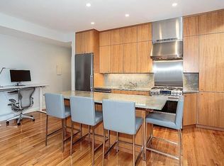 9-17 Harcourt St #301, Boston, MA 02116