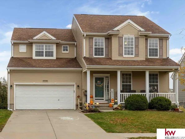 13803 Kelly Dr, Bellevue, NE 68123