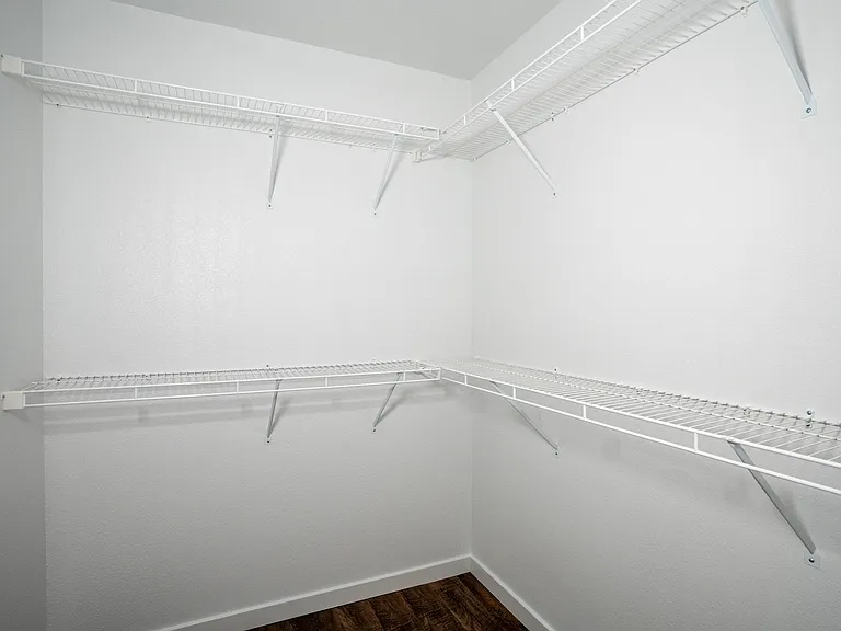 2120 Durango Dr — Photo 10