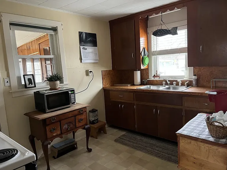118 S Main St #3 — Photo 3