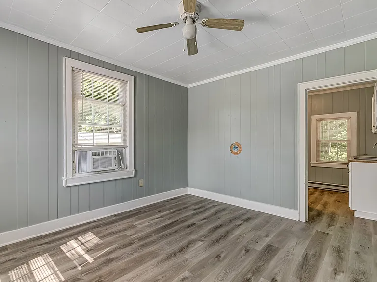 6225 Driftwood Ln — Photo 4