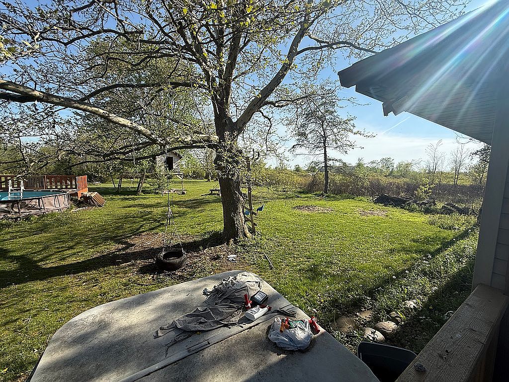 9805 Dolan Rd, photo 24