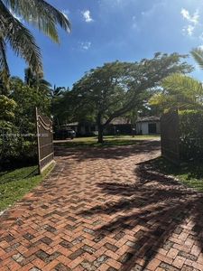 9990 SW 136th St, Miami, FL, 33176