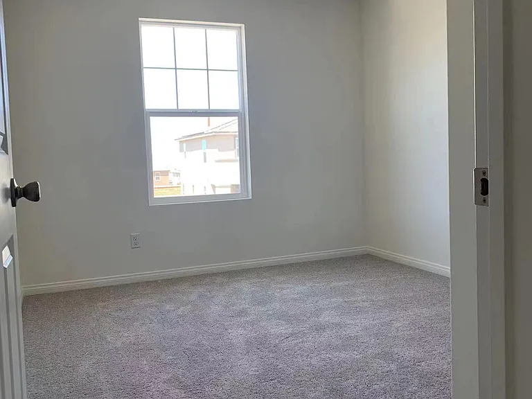 20066 Sunburst Ct — Photo 12