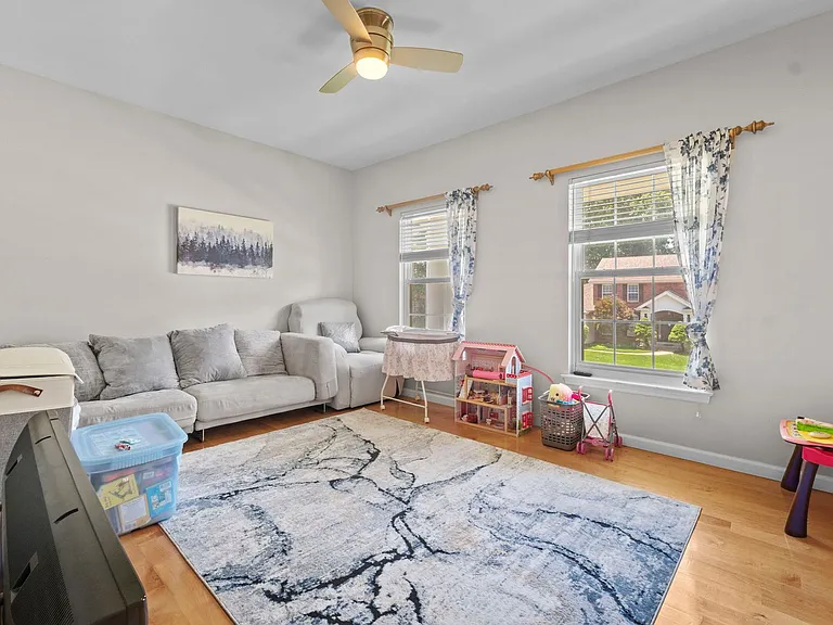 16611 Highland Summit Dr — Photo 21