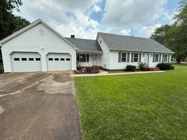 1601 Valley Dr, Madisonville, KY 42431