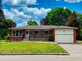 39 Silverview Dr, Toronto, ON M2M2B5