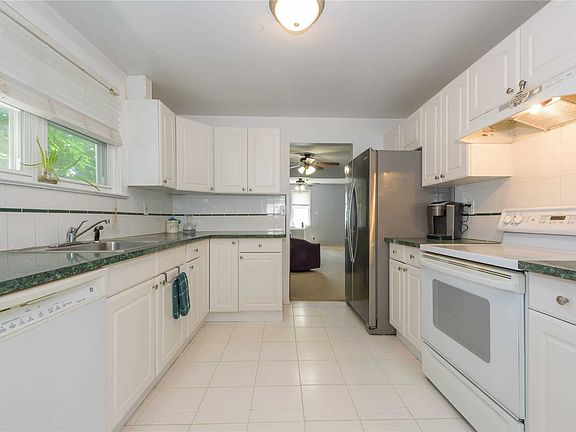 5th image of 255 Starke Ave