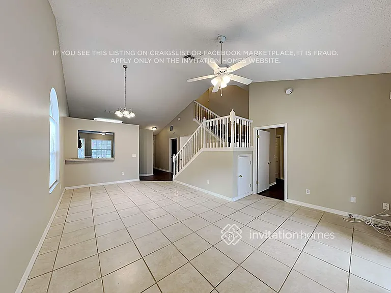 6732 Brittany Chase Ct — Photo 4