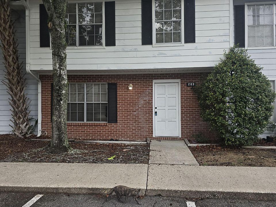 1st image of 203 KETTERING Court
