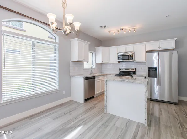 2725 E Mine Creek Road #1031, Phoenix, AZ 85024