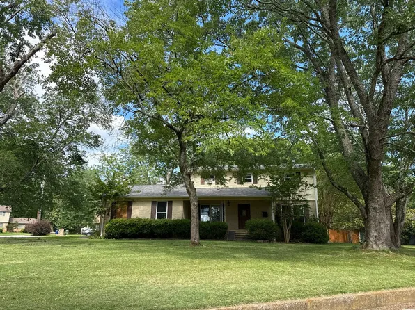 2100 Aftonbrae Cir SE, Huntsville, AL 35803