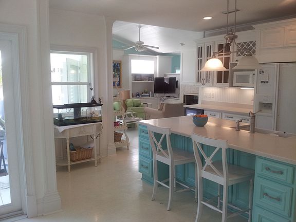 4th image of 1821 Sea Oats Dr