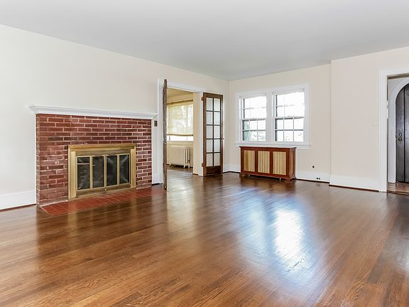 5th image of 7 Parkview Ct