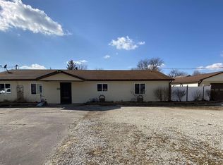 310 N 1st St, Alpha, IL 61413