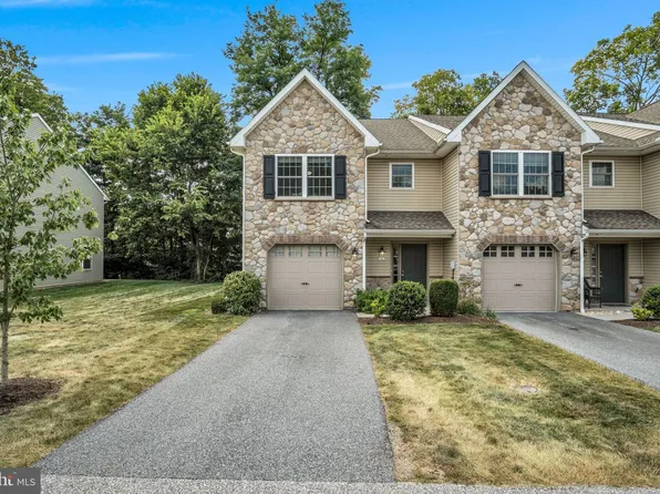343 Melbourne Ln, Mechanicsburg, PA 17055