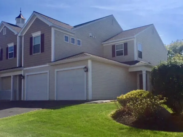 116 Laurel Dr, Amsterdam, NY 12010