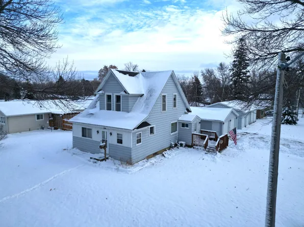 702 E Adolphus Ave, Fergus Falls, MN 56537