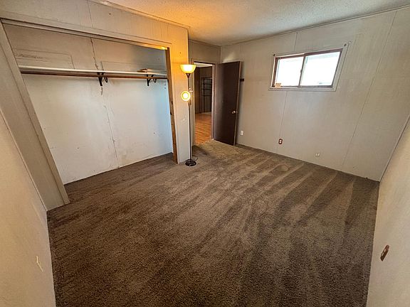 4th image of 114 E Maple Ave