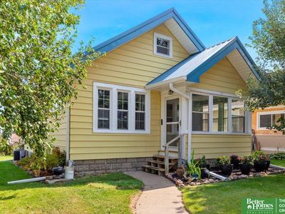 2321 N 49th St, Omaha, NE, 68104